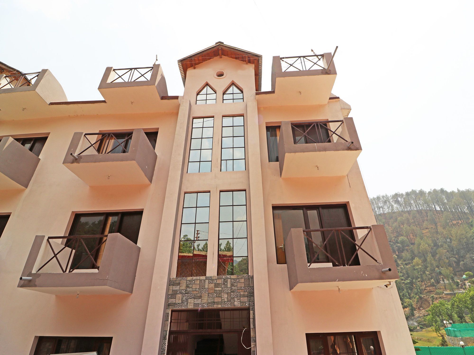 Oyo 13756 Damyanty Residency & Resort Nainital Exterior foto